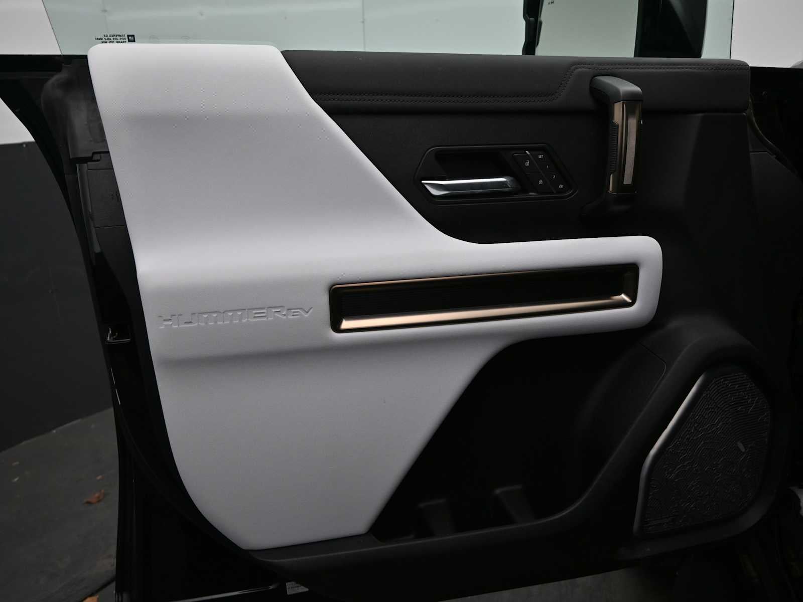 2025 GMC HUMMER EV SUV 3X