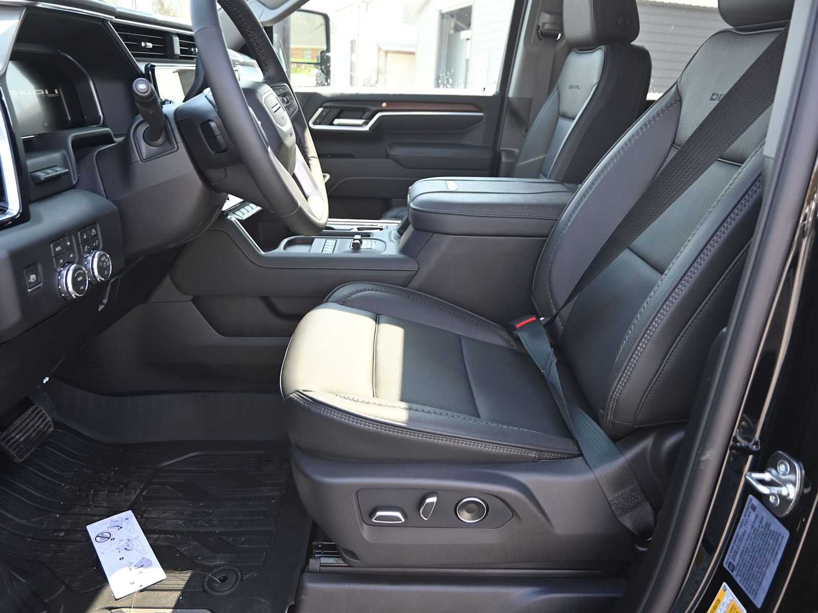 2026 GMC Sierra 3500 HD Denali DRW