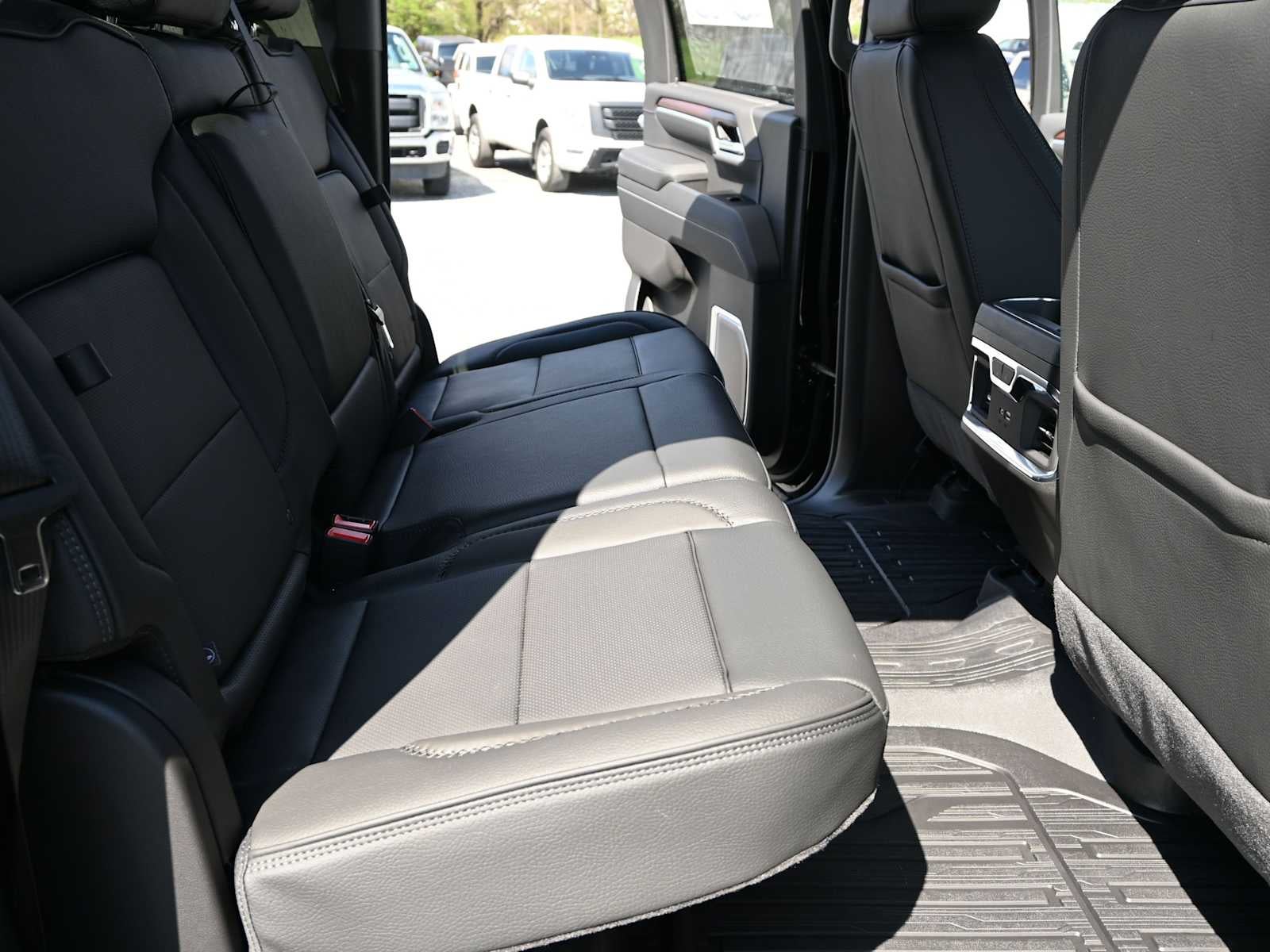 2026 GMC Sierra 3500 HD Denali DRW