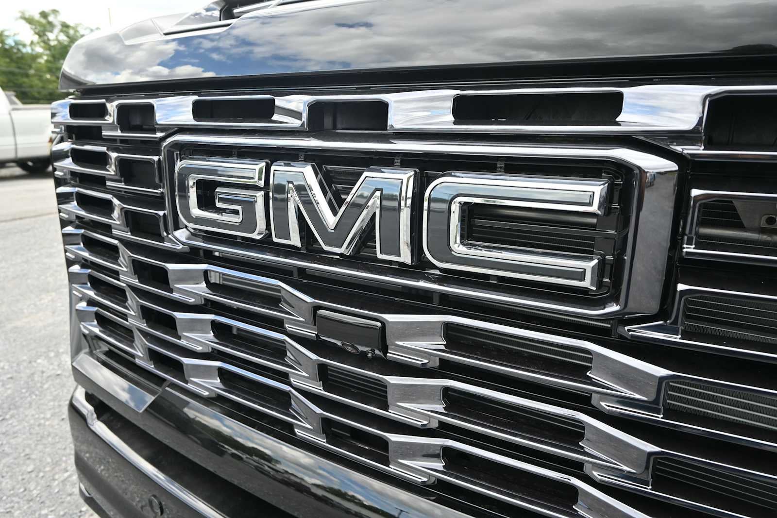 2026 GMC Sierra 3500 HD Denali Ultimate DRW