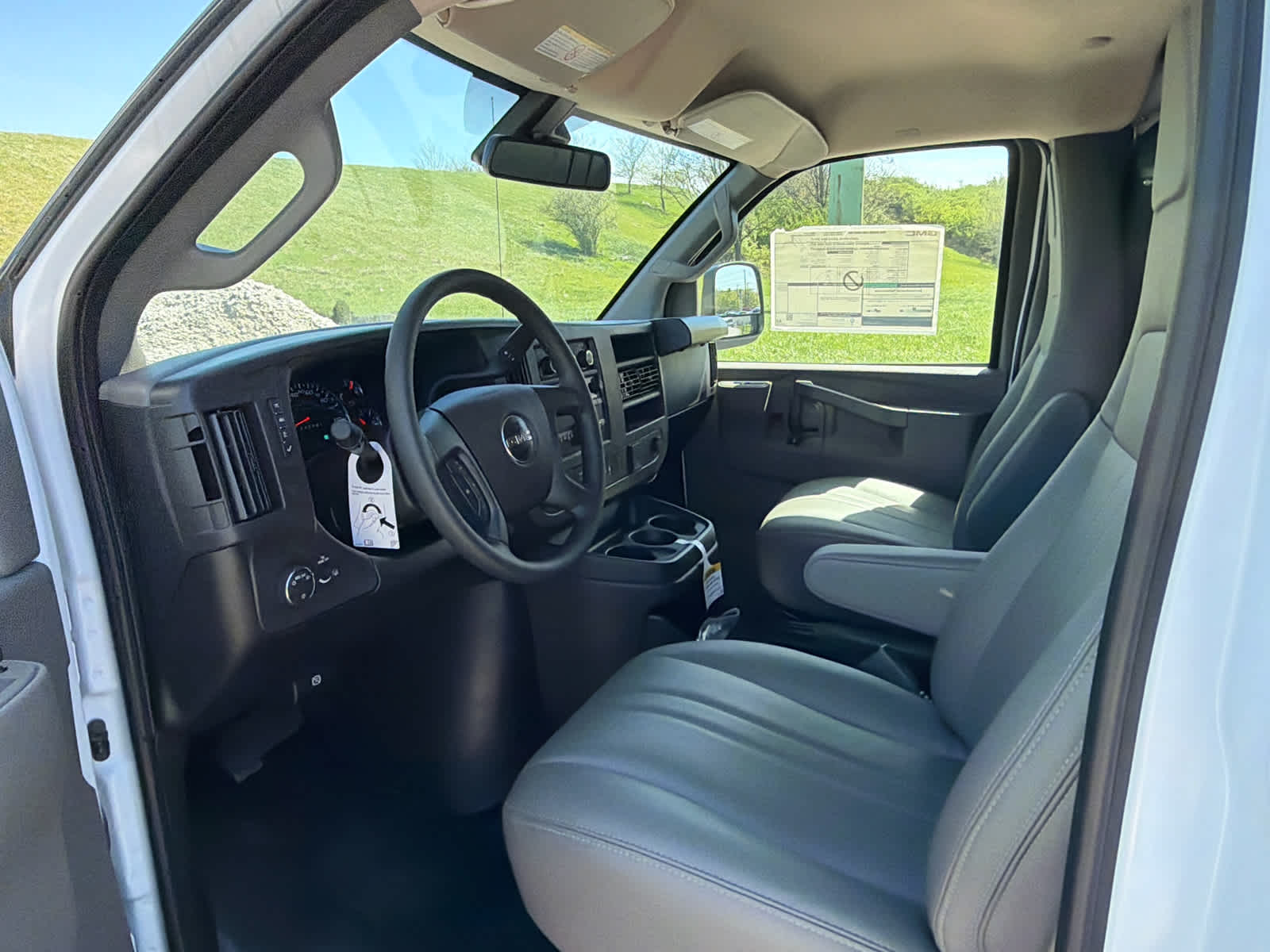 2025 GMC Savana Cargo Work Van