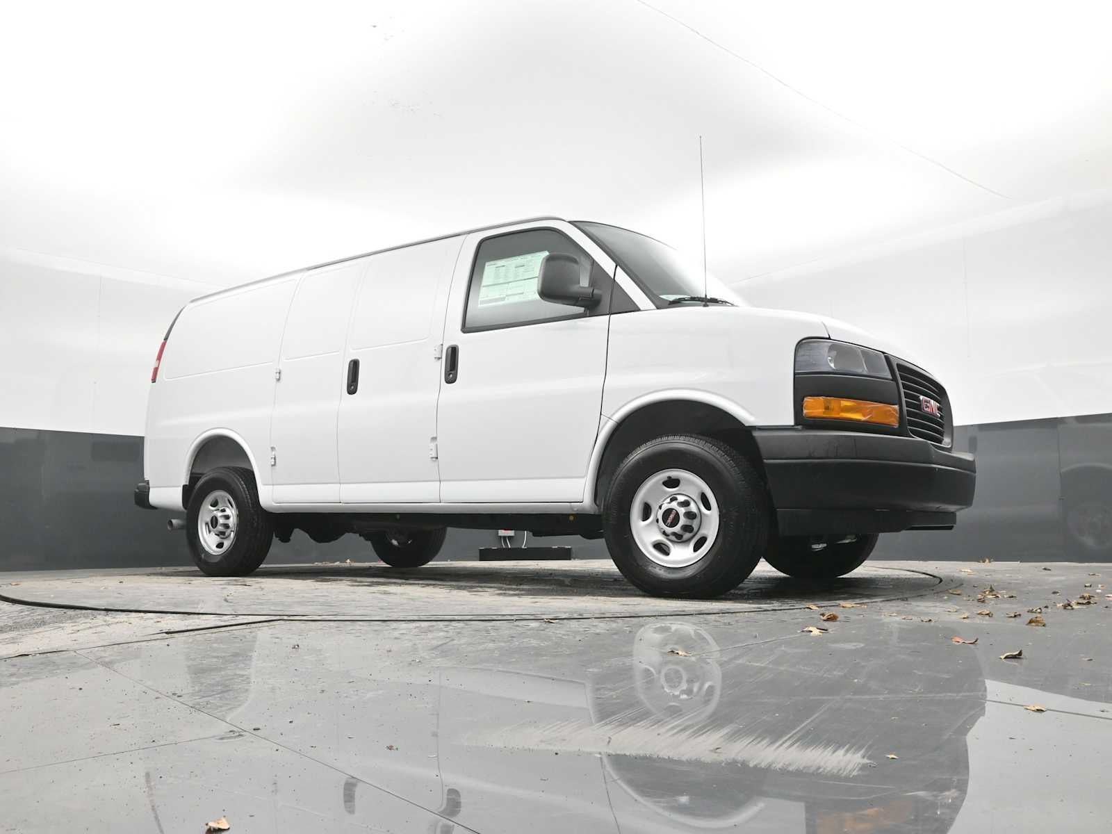 2025 GMC Savana Cargo 2500 Work Van
