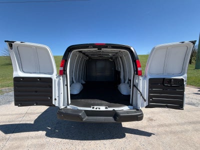 2025 GMC Savana Cargo Work Van