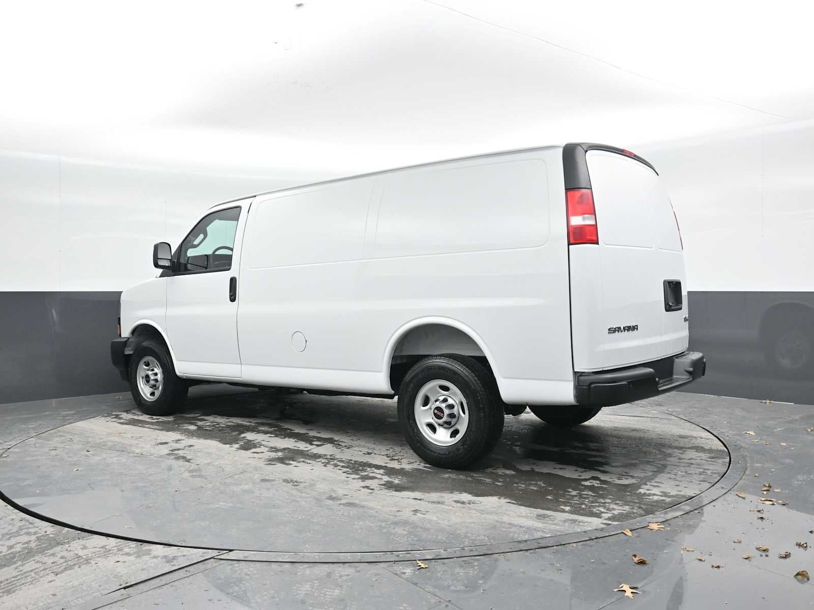 2025 GMC Savana Cargo 2500 Work Van