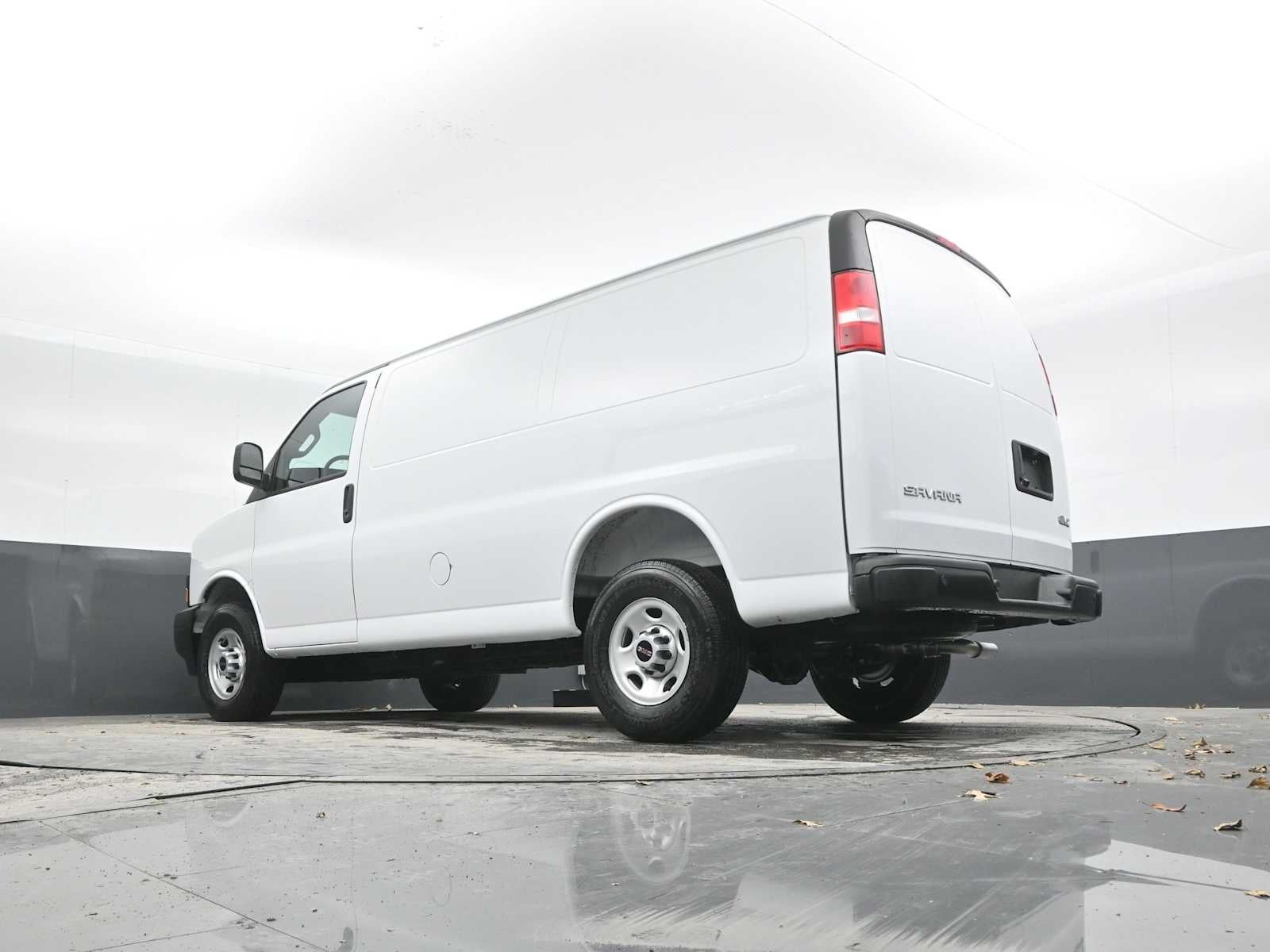 2025 GMC Savana Cargo 2500 Work Van