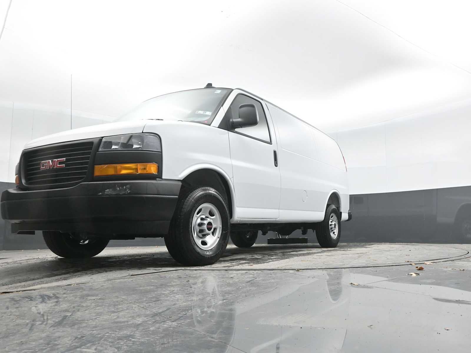 2025 GMC Savana Cargo 2500 Work Van