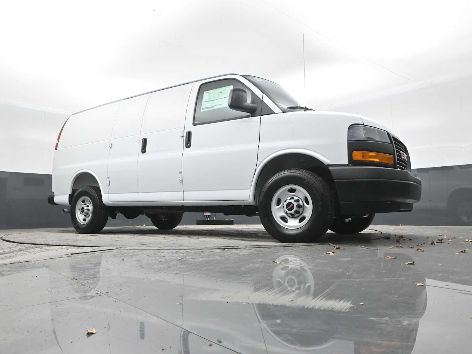 2025 GMC Savana Cargo 2500 Work Van