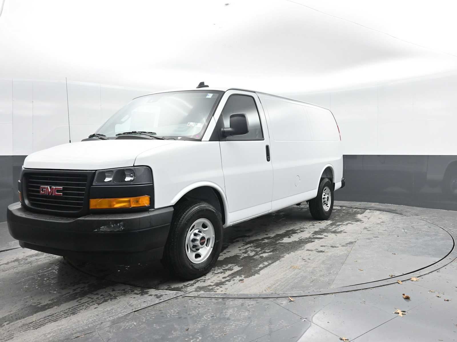 2025 GMC Savana Cargo 2500 Work Van