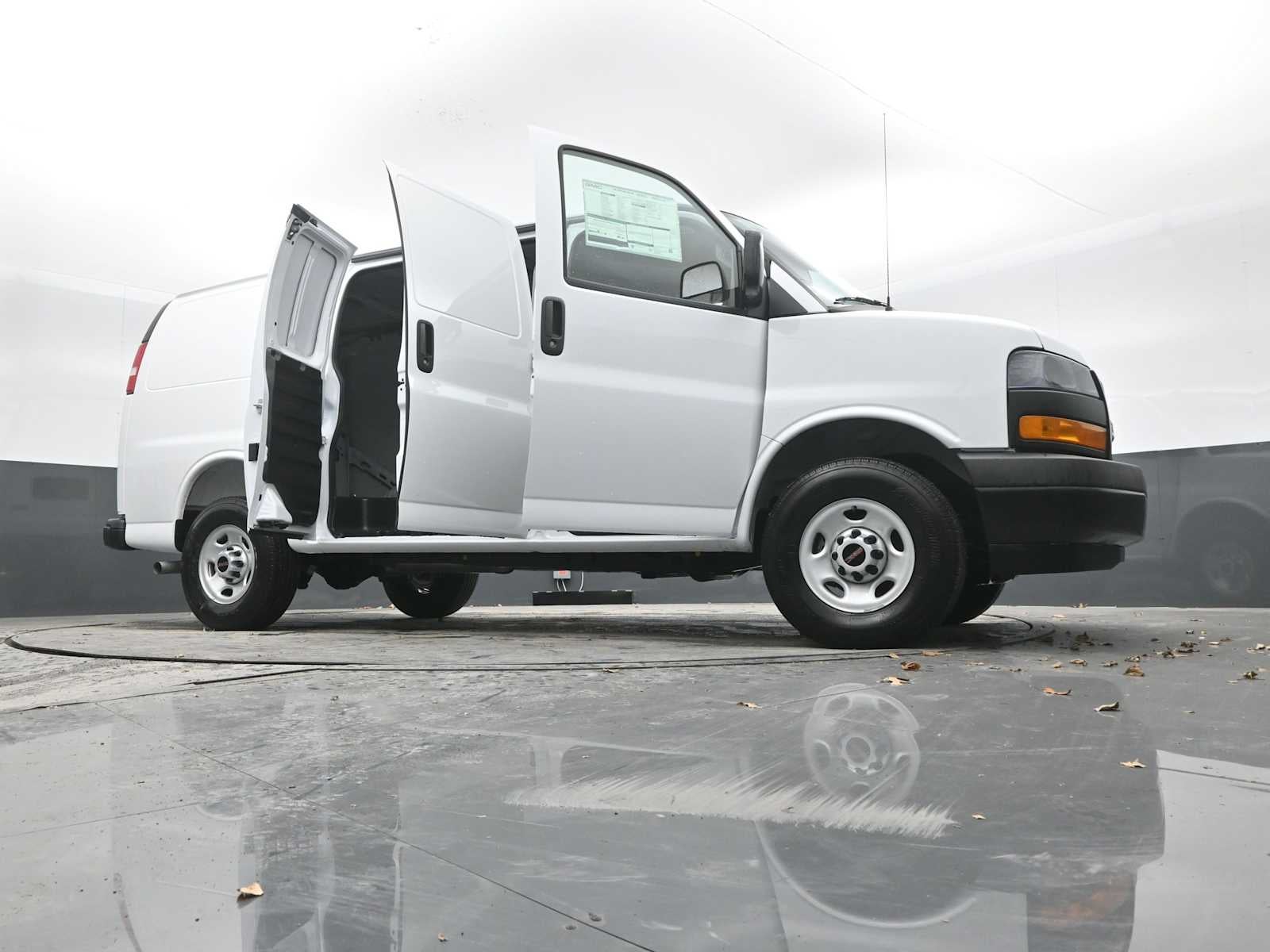 2025 GMC Savana Cargo Work Van