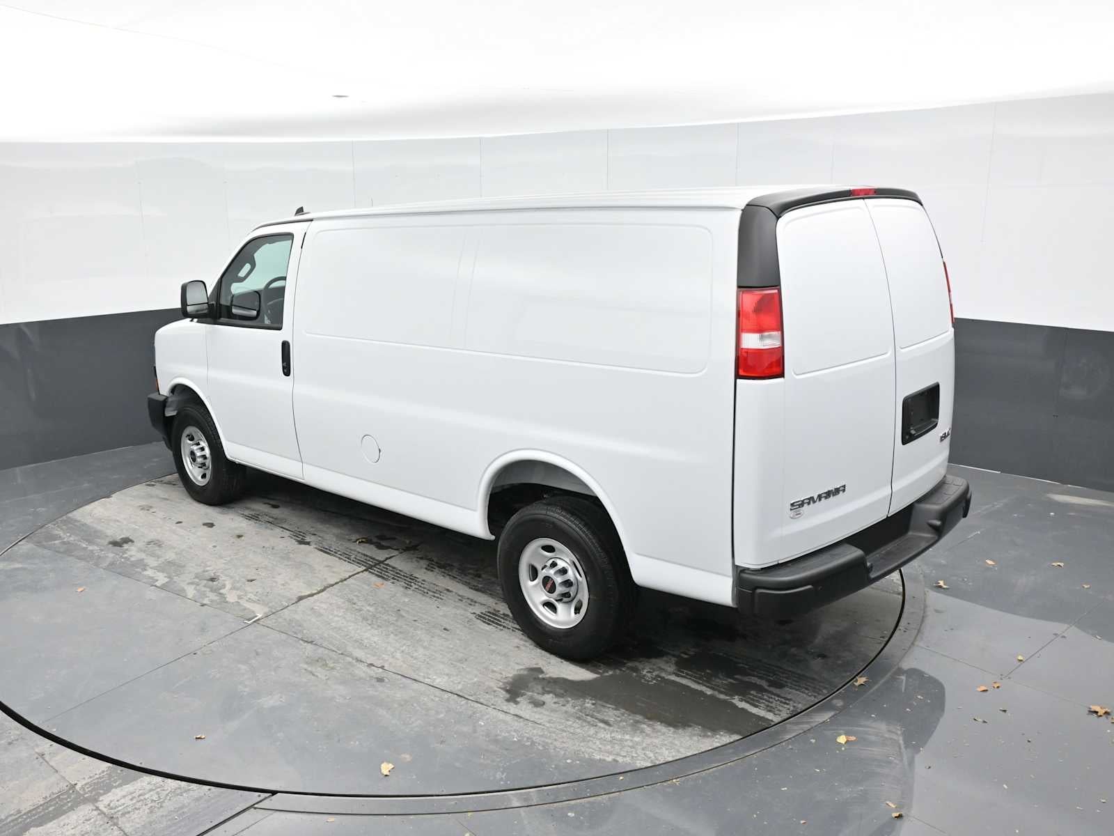 2025 GMC Savana Cargo 2500 Work Van
