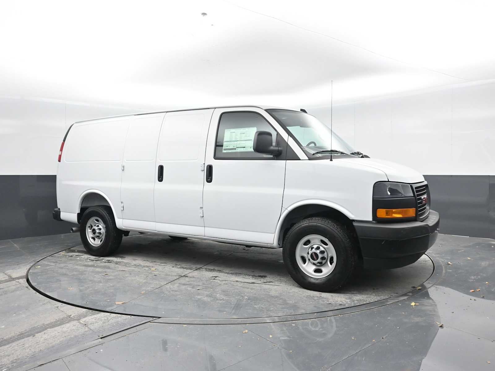 2025 GMC Savana Cargo 2500 Work Van