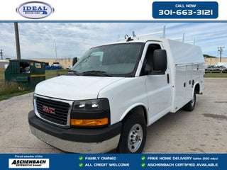 2025 GMC Savana Cutaway 3500 1WT