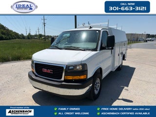 2025 GMC Savana Cutaway 3500 1WT