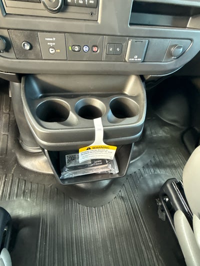 2025 GMC Savana Cutaway 3500 1WT