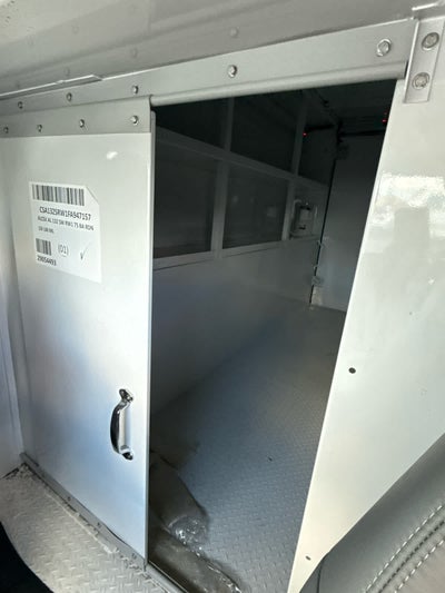 2025 GMC Savana Cutaway 3500 1WT