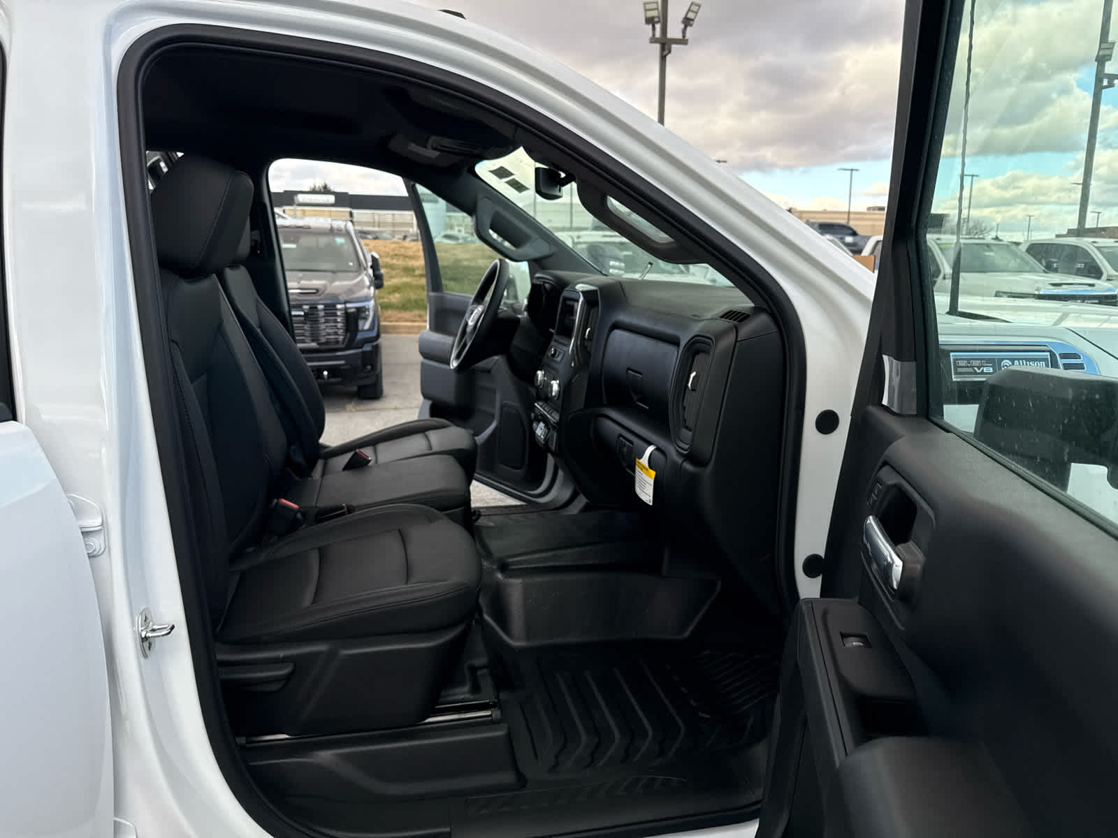 2025 GMC Sierra 2500 HD Pro