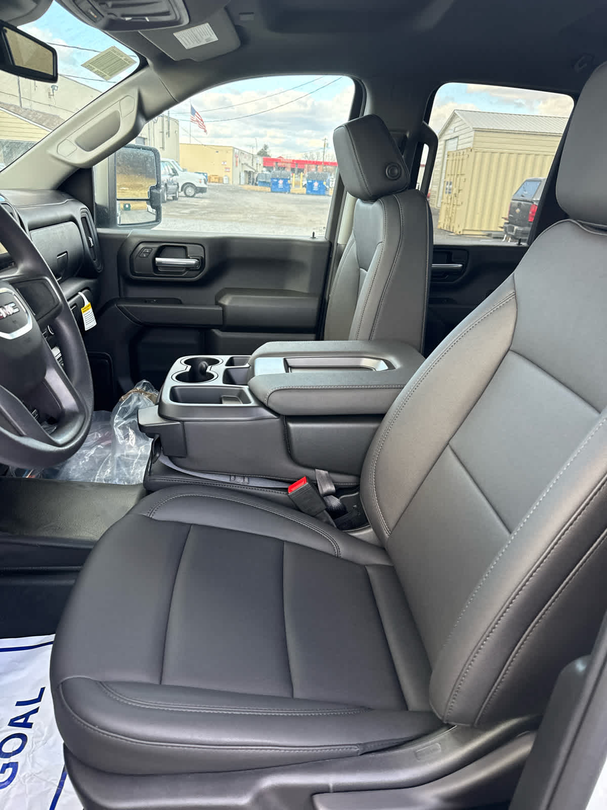 2025 GMC Sierra 2500 HD Pro