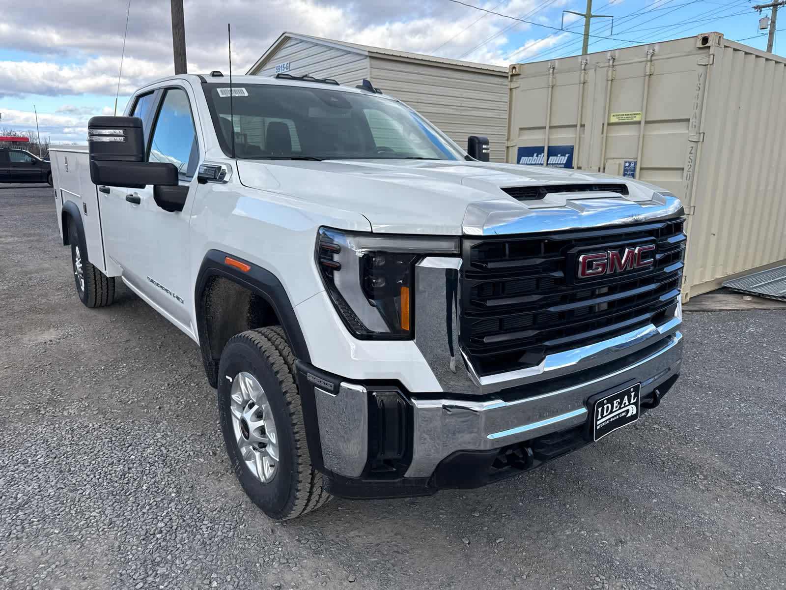 2025 GMC Sierra 2500 HD Pro