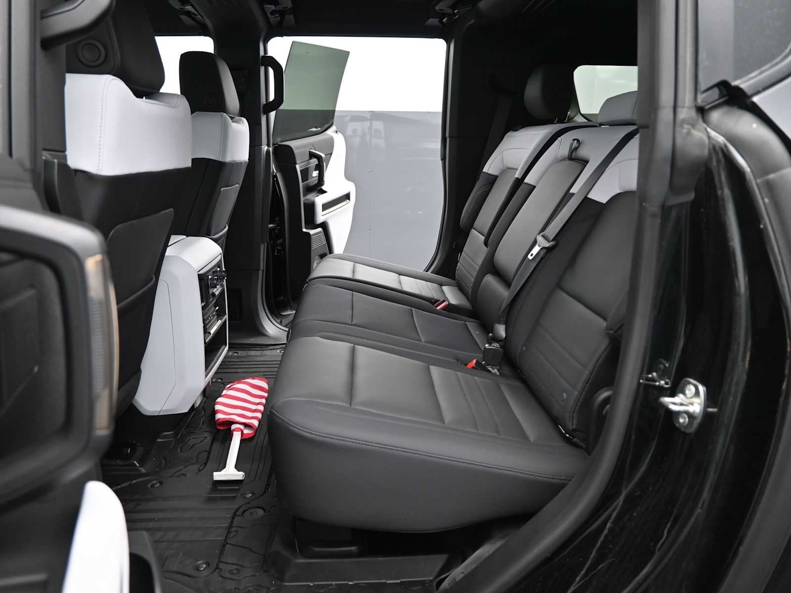 2024 GMC HUMMER EV SUV 2X