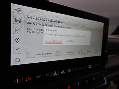 2024 GMC HUMMER EV SUV 2X