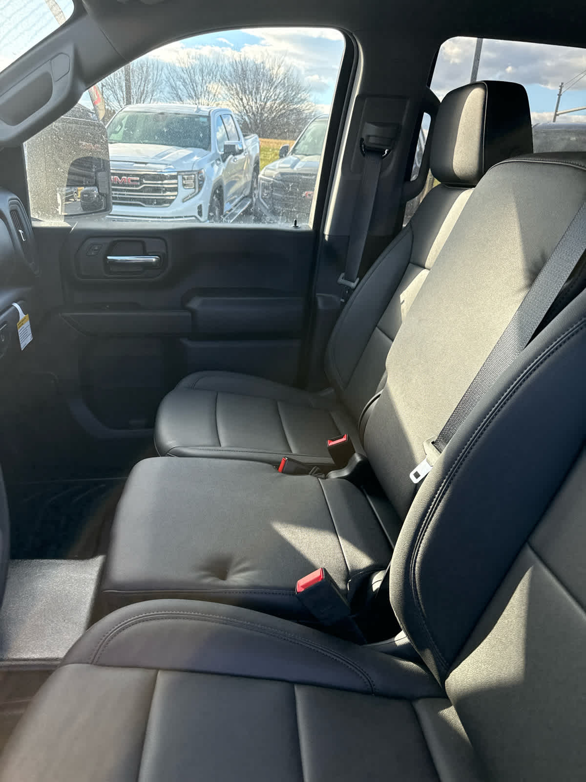 2024 GMC Sierra 2500 HD Pro