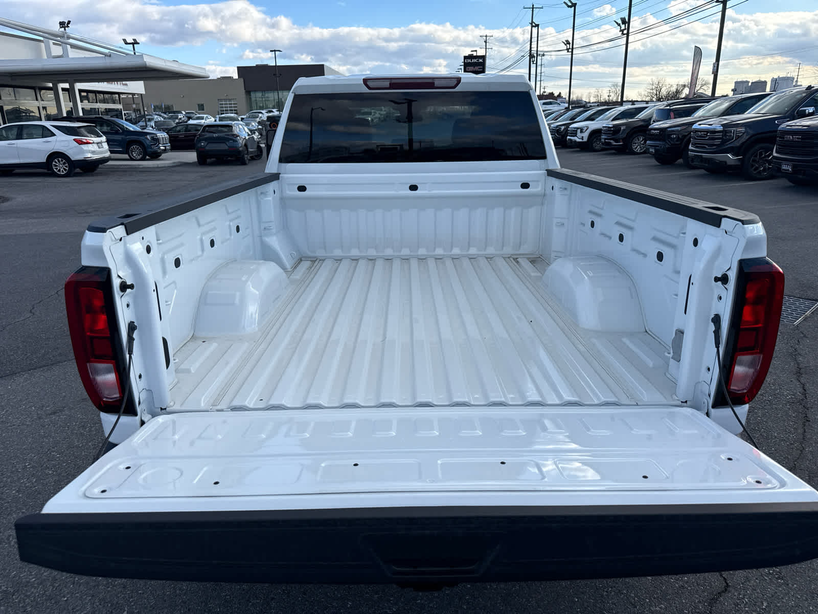 2024 GMC Sierra 2500 HD Pro