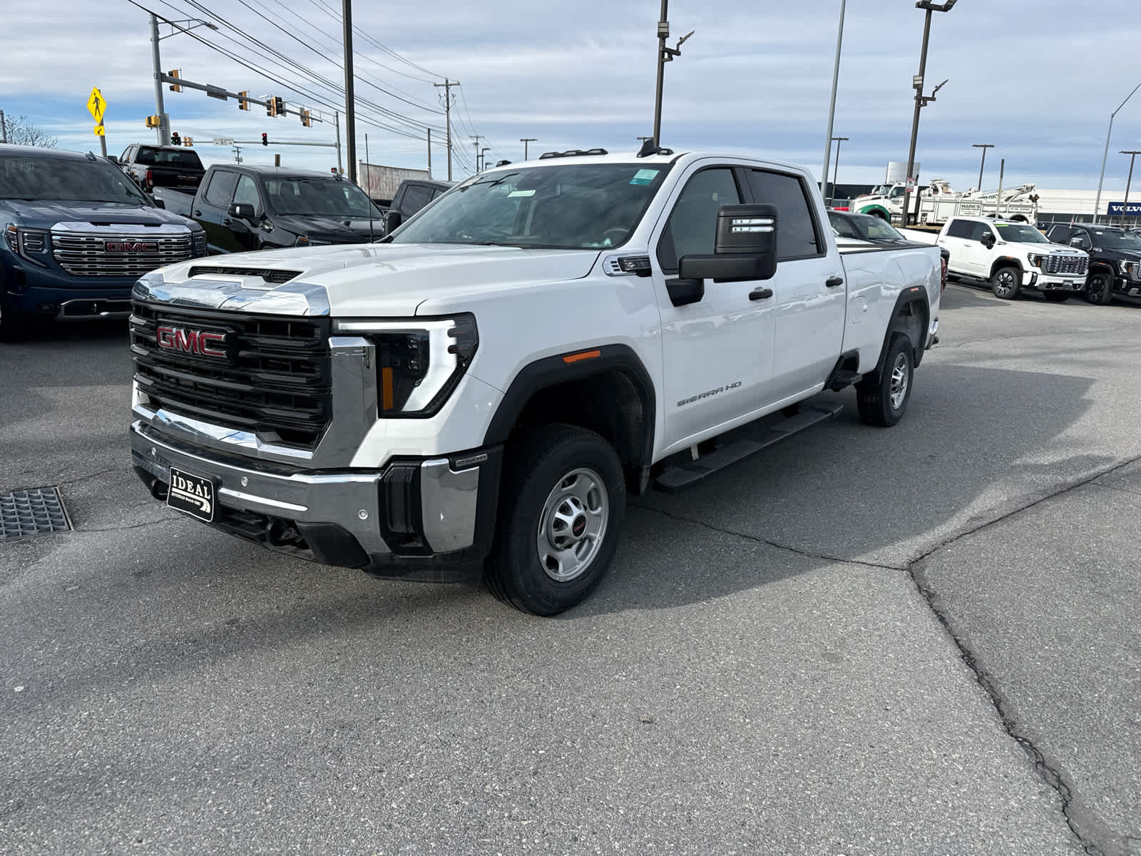 2025 GMC Sierra 2500 HD Pro