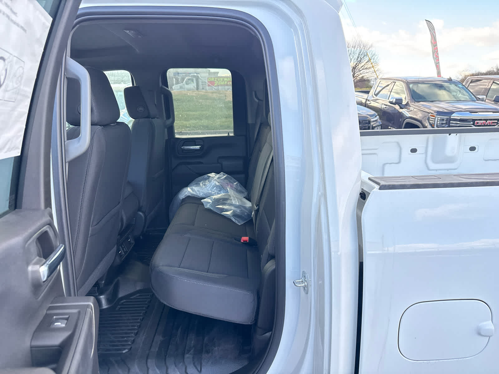 2025 GMC Sierra 2500 HD Pro