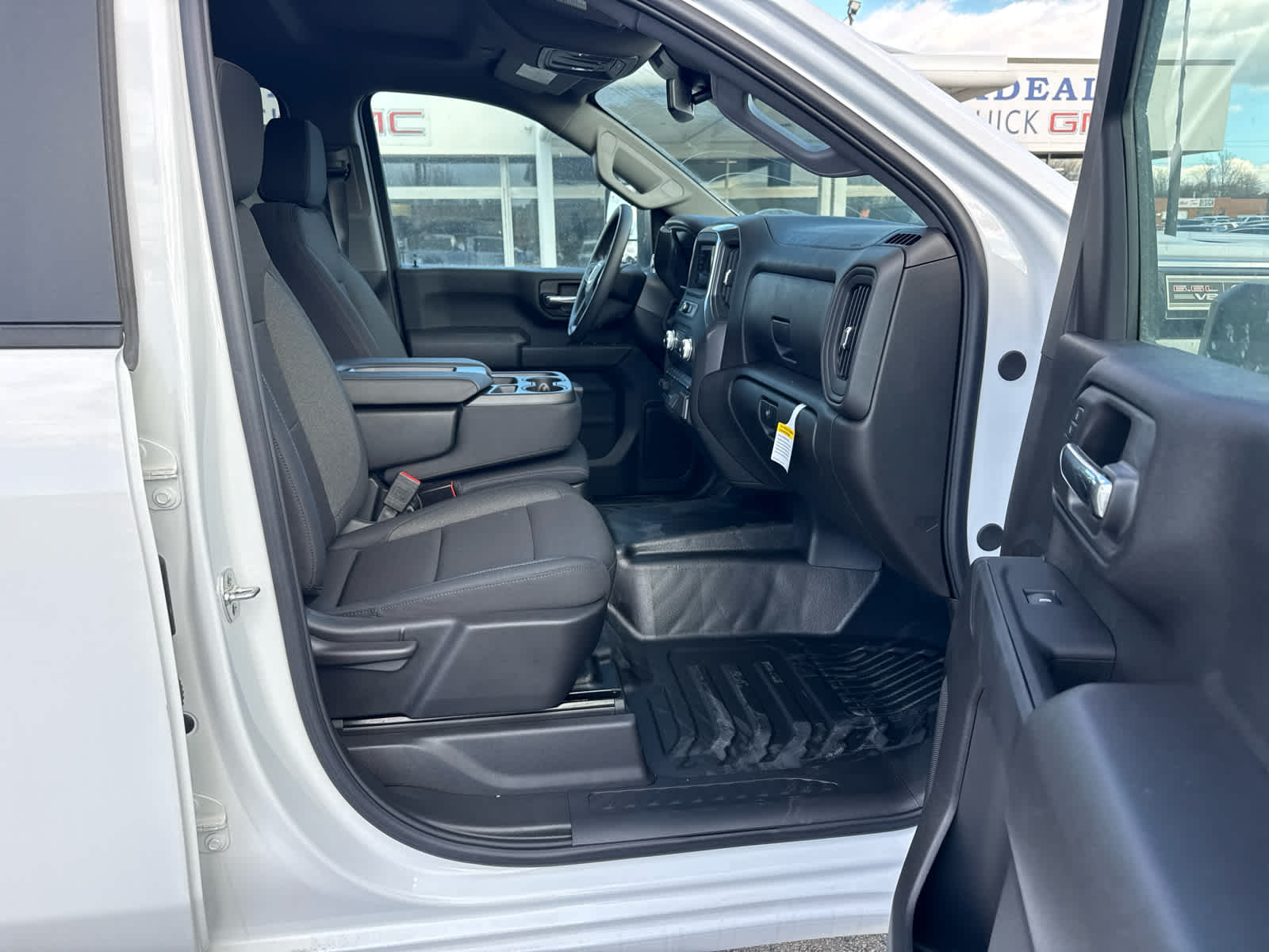 2025 GMC Sierra 2500 HD Pro