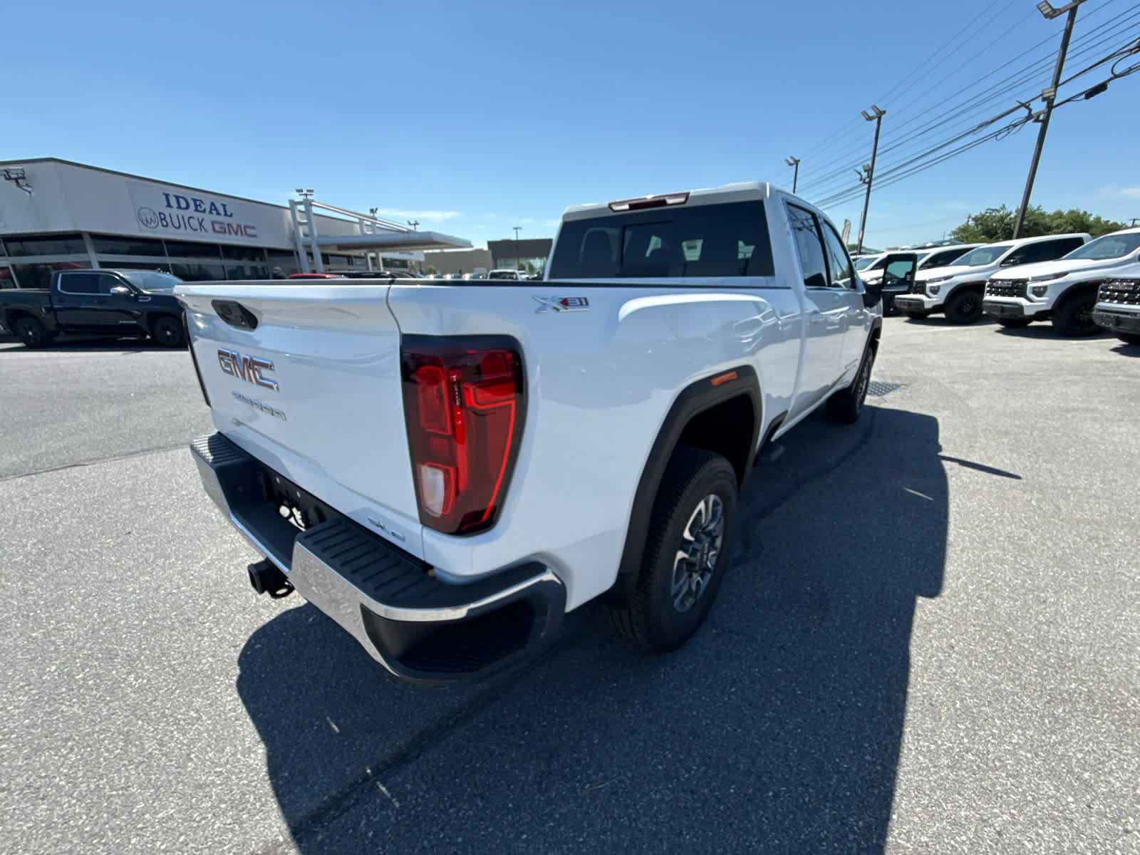2026 GMC Sierra 2500 HD SLE