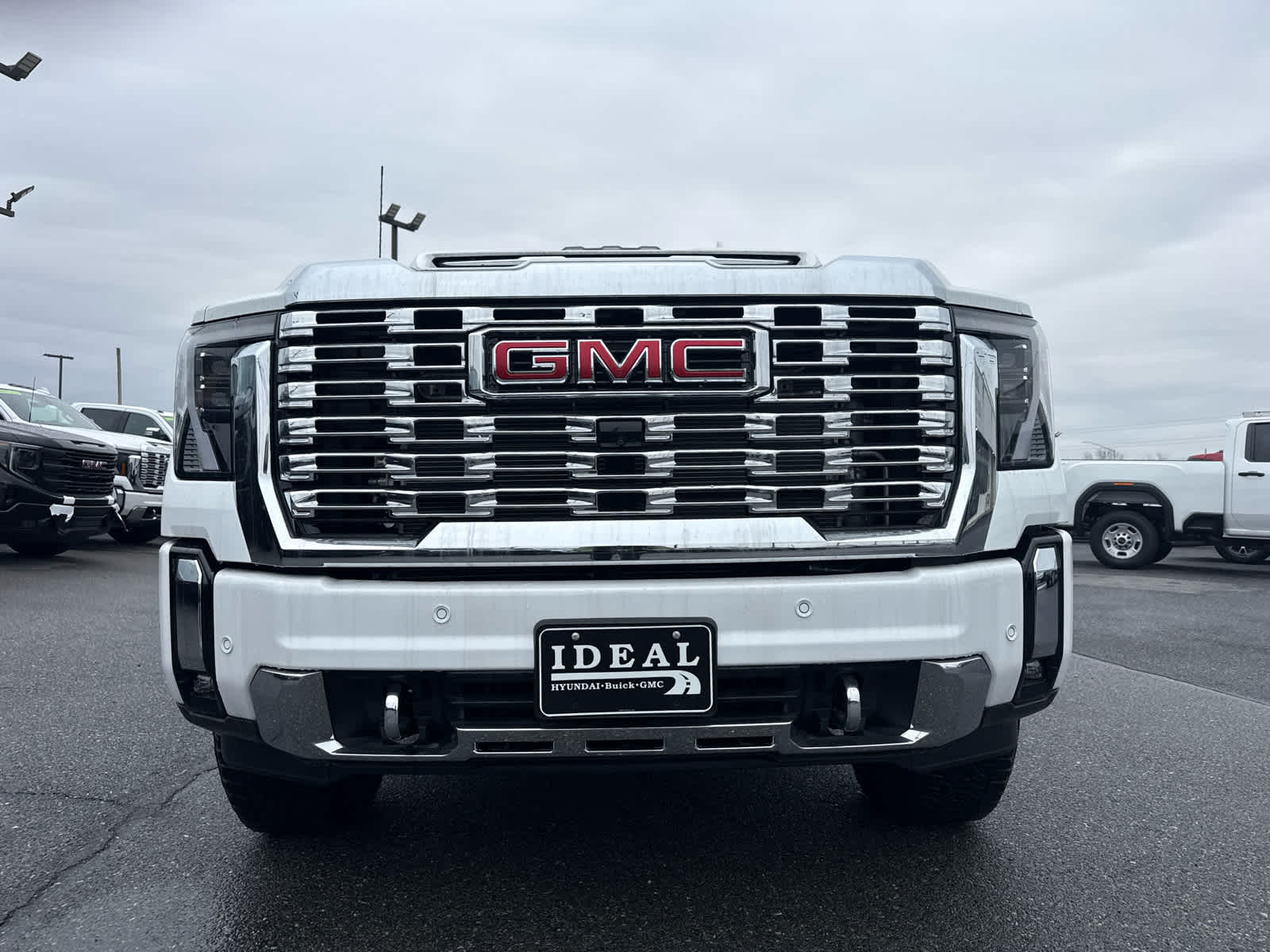 2025 GMC Sierra 2500 HD Denali