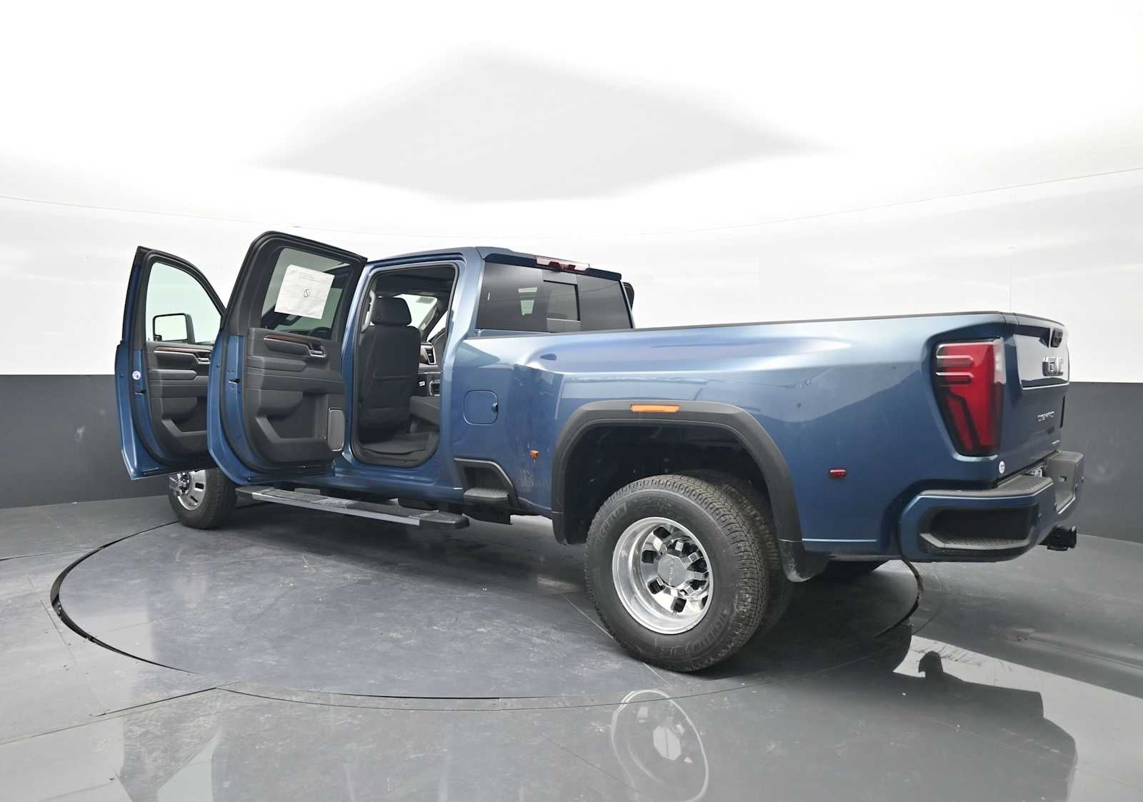 2026 GMC Sierra 3500 HD Denali DRW