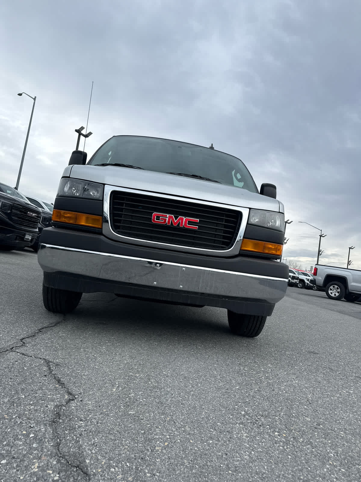 2025 GMC Savana Cargo 2500 Work Van