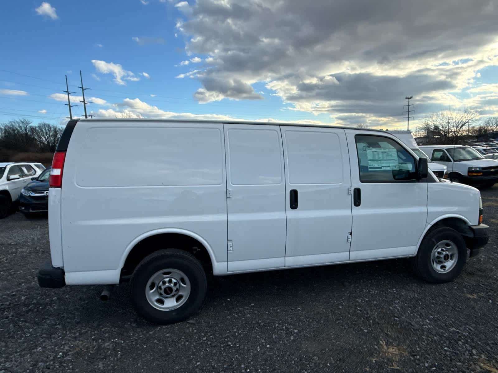 2024 GMC Savana Cargo 2500 Work Van