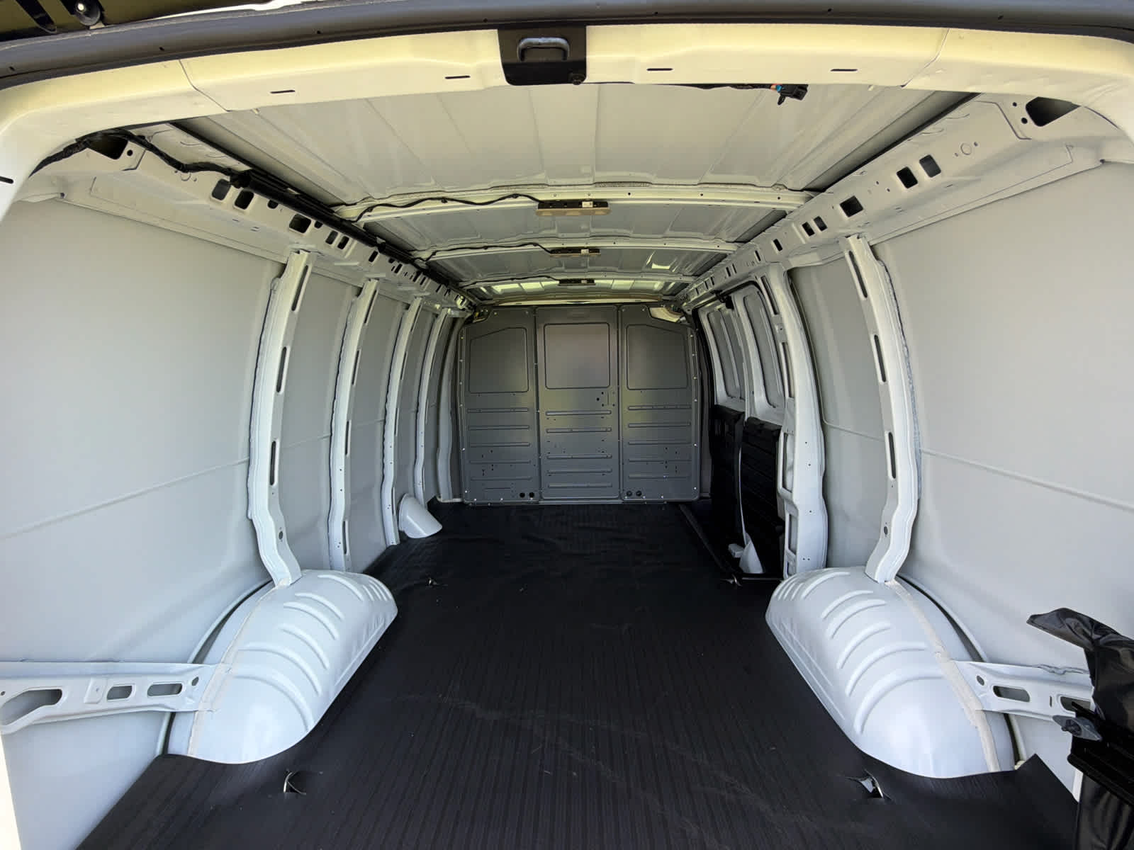 2025 GMC Savana Cargo Work Van