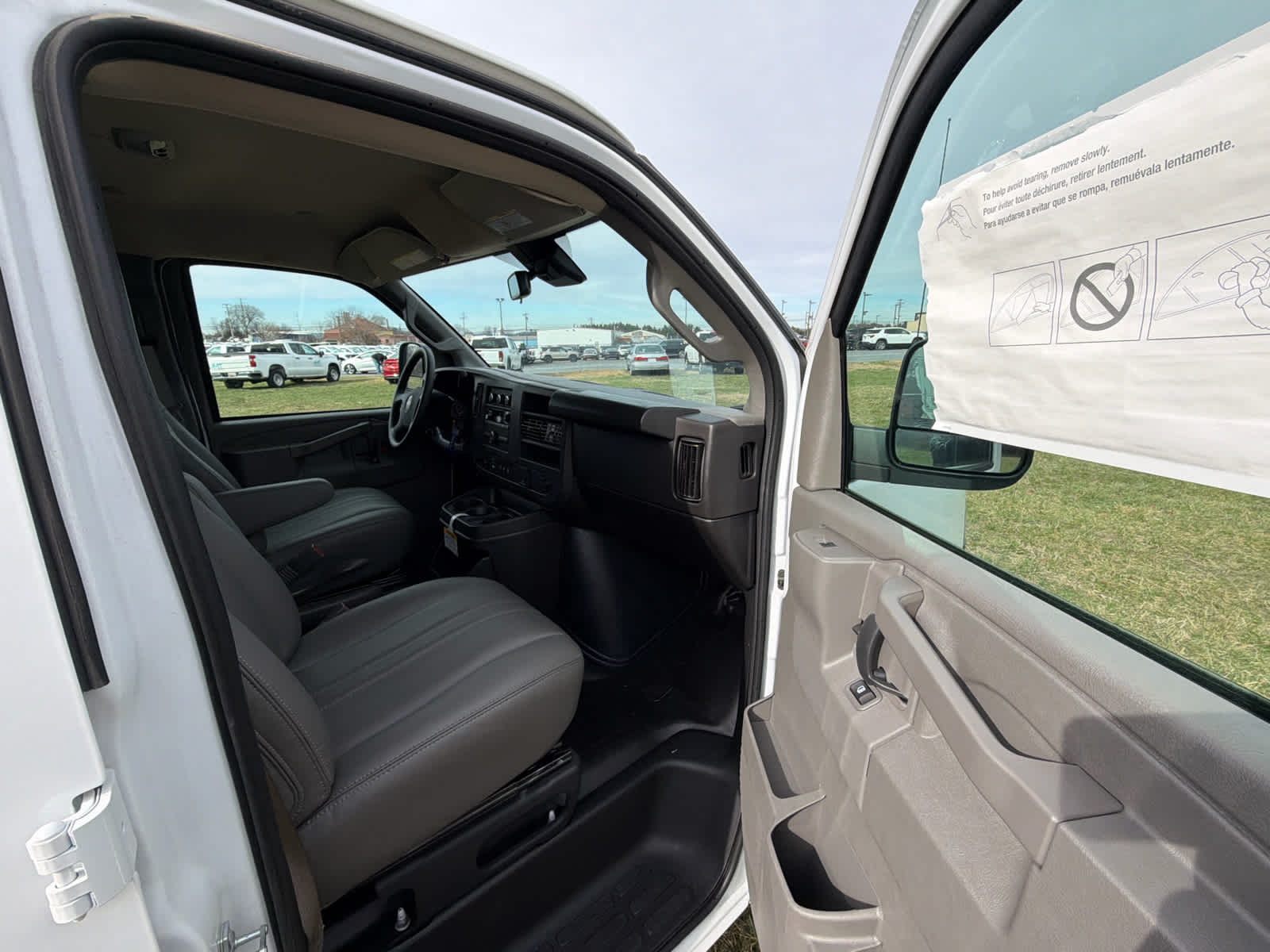 2025 GMC Savana Cargo Work Van