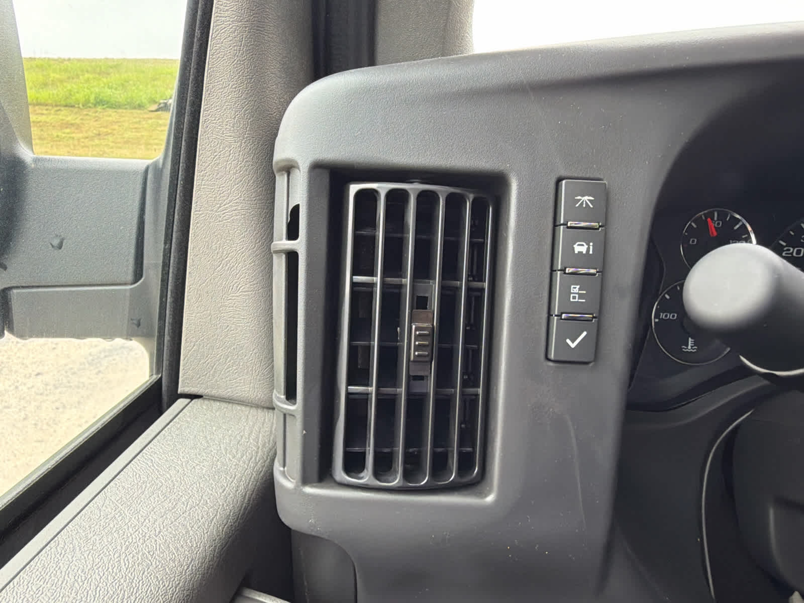 2025 GMC Savana Cargo Work Van