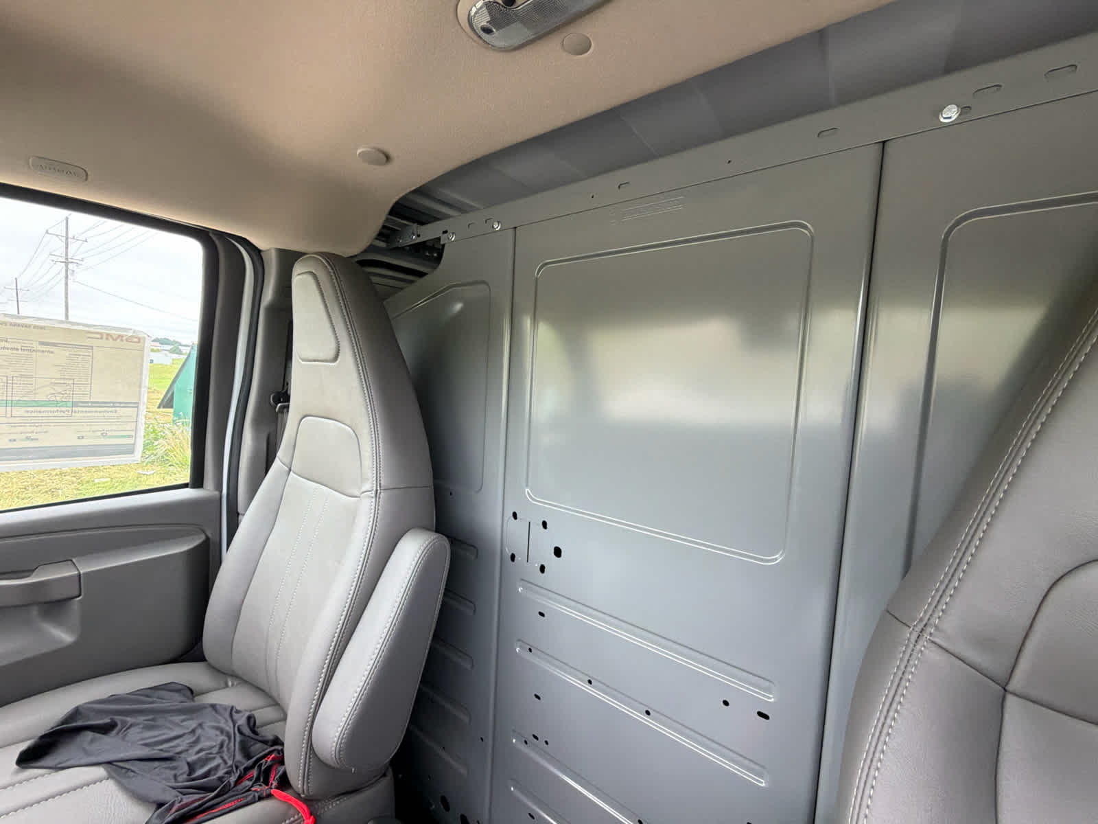 2025 GMC Savana Cargo Work Van