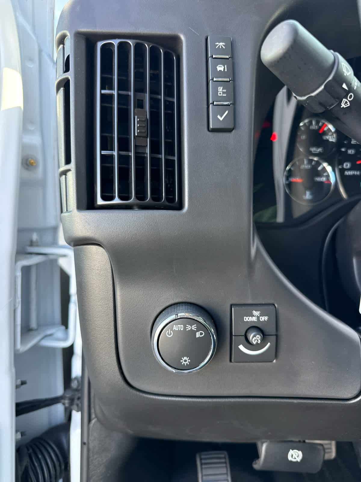 2025 GMC Savana Cargo 2500 Work Van