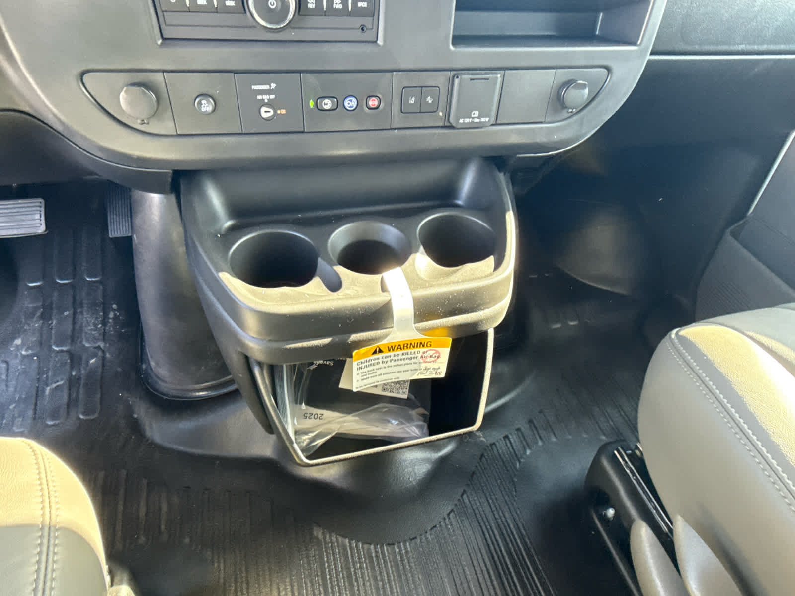 2025 GMC Savana Cargo 2500 Work Van