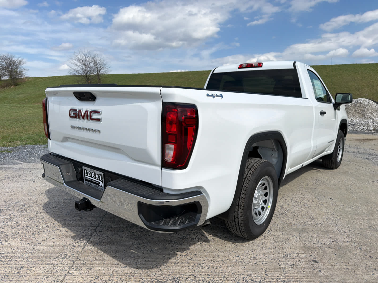 2026 GMC Sierra 1500 Pro