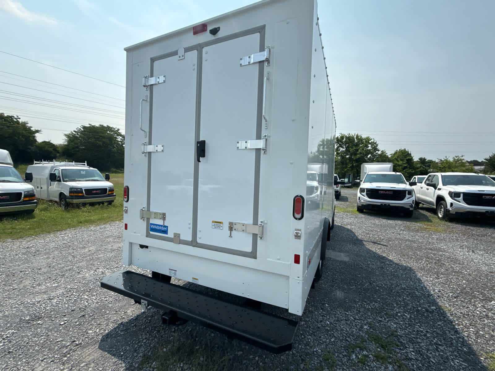 2025 GMC Savana Cutaway 3500 1WT