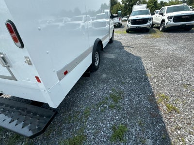 2025 GMC Savana Cutaway 3500 1WT