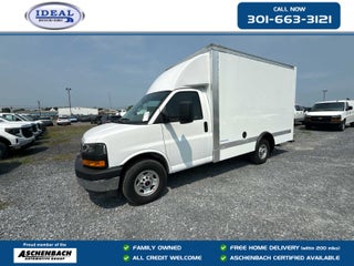 2025 GMC Savana Cutaway 3500 1WT