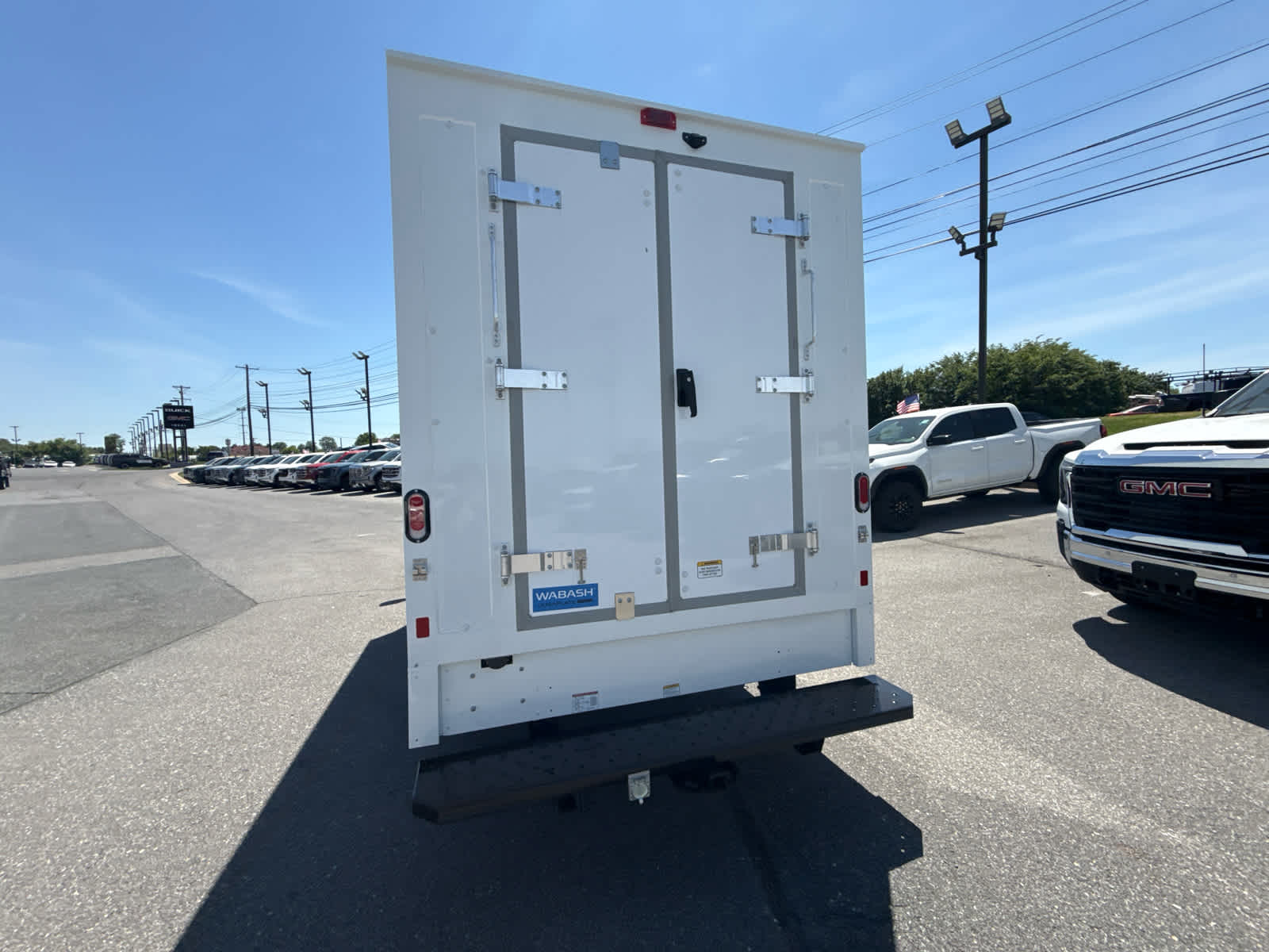 2025 GMC Savana Cutaway 3500 1WT