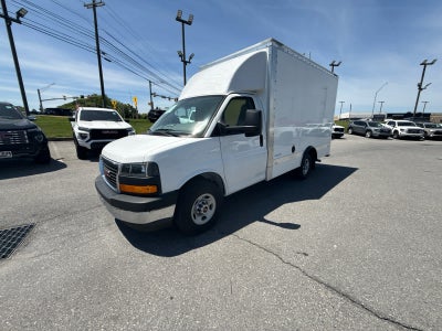 2025 GMC Savana Cutaway 3500 1WT
