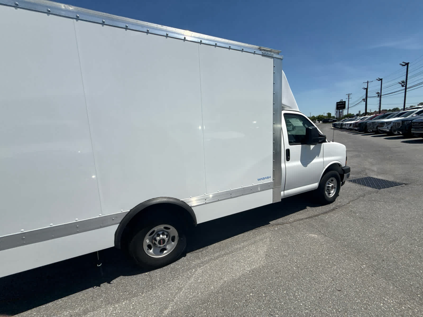 2025 GMC Savana Cutaway 3500 1WT