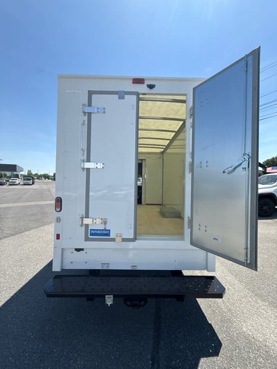 2025 GMC Savana Cutaway 3500 1WT