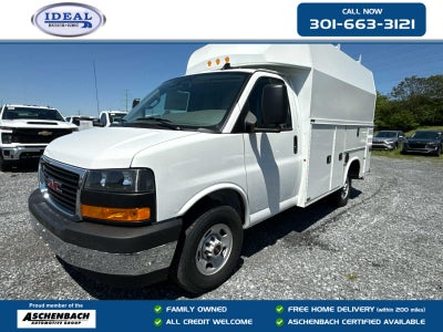 2025 GMC Savana Cutaway 3500 1WT