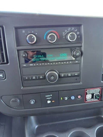 2025 GMC Savana Cutaway 3500 1WT